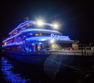 رحلة بحرية تركيه في البوسفور مع العشاء وبرنامج فلكلوري