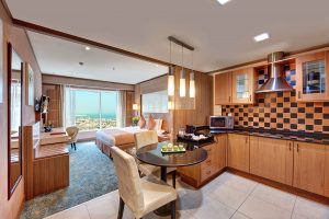 شهر مارس 2400 درهم شهر مارس 2400 درهم