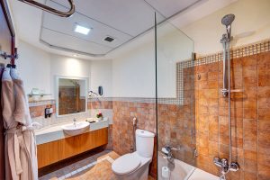 شهر مارس 2400 درهم شهر مارس 2400 درهم